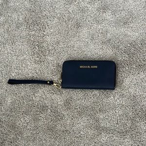 Michael Kors wallet with removable wristlet strap